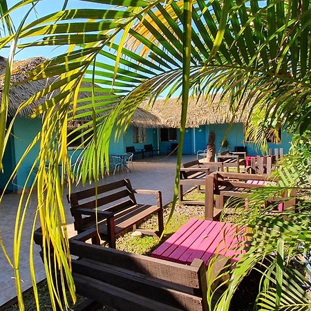 Hotel & Apartments "Chez Hiva" 앙가로아 외부 사진