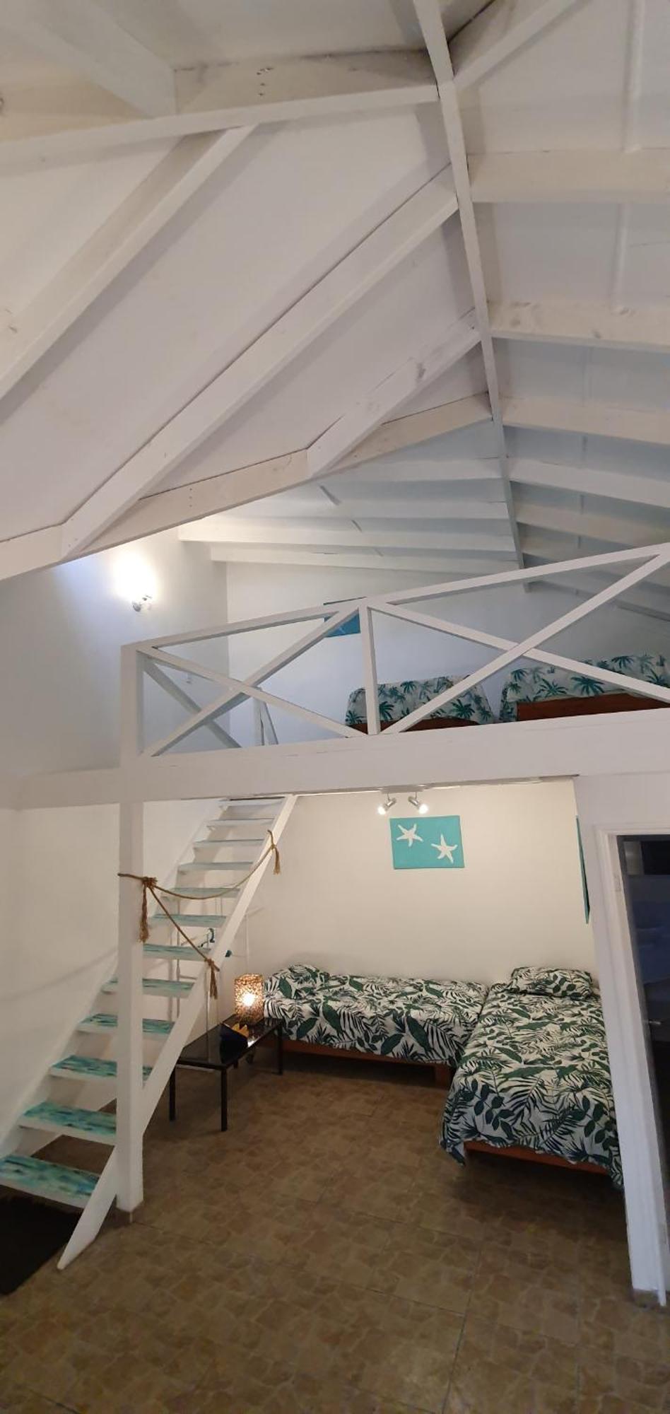 Hotel & Apartments "Chez Hiva" 앙가로아 외부 사진