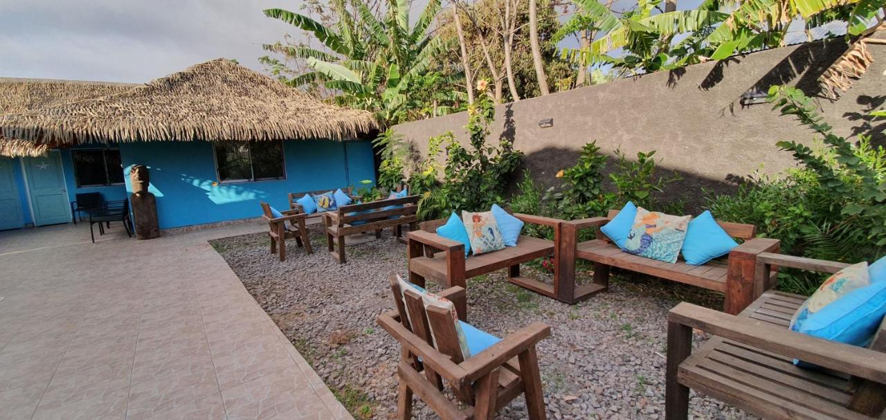 Hotel & Apartments "Chez Hiva" 앙가로아 외부 사진