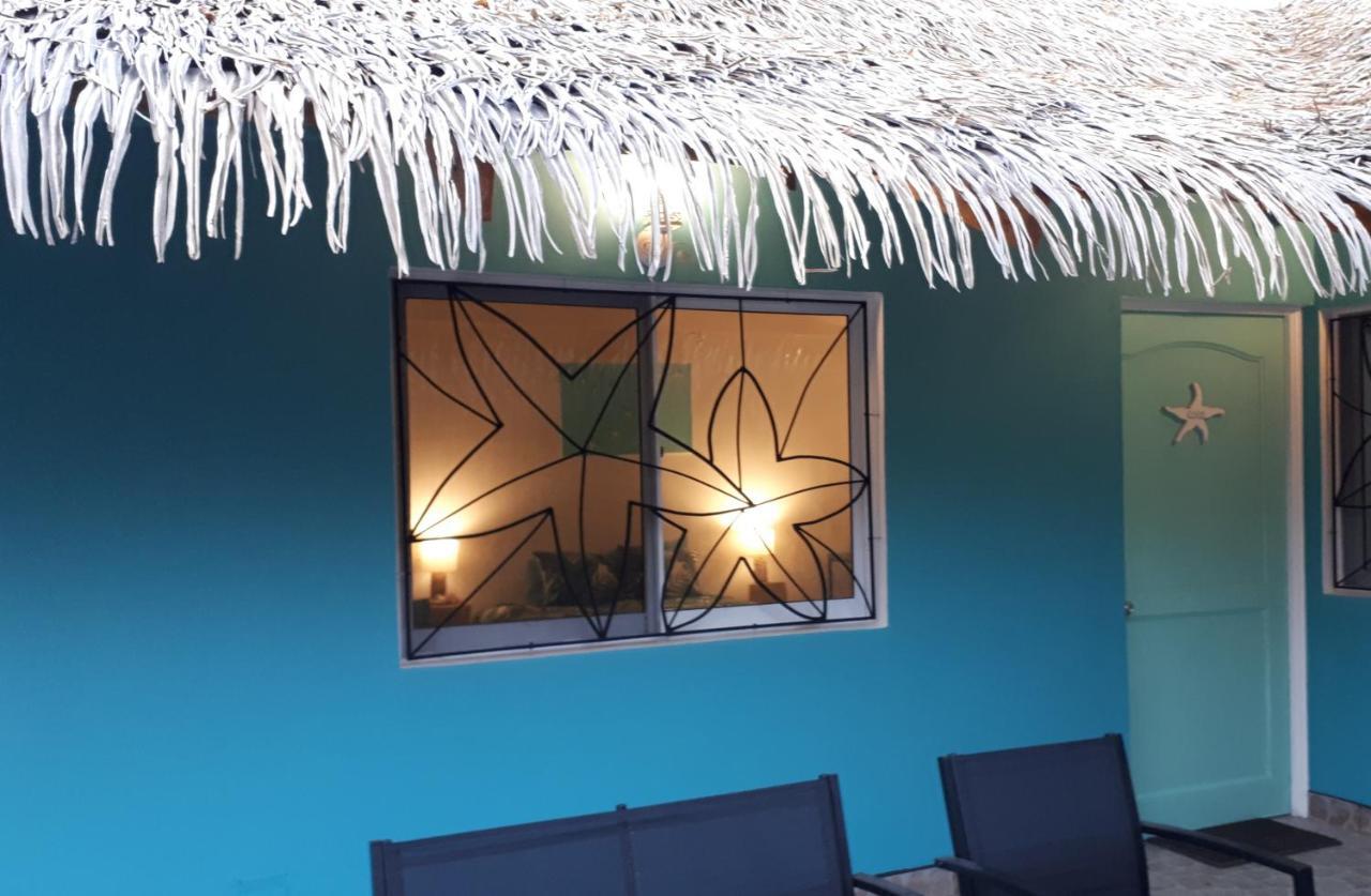 Hotel & Apartments "Chez Hiva" 앙가로아 외부 사진