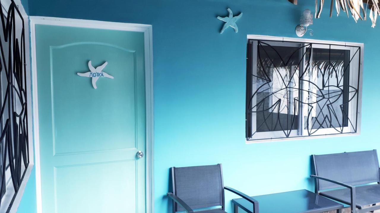 Hotel & Apartments "Chez Hiva" 앙가로아 외부 사진