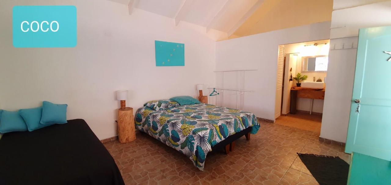 Hotel & Apartments "Chez Hiva" 앙가로아 외부 사진